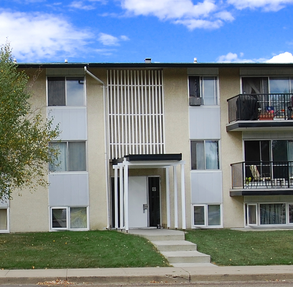 Capital Court Apartments Building Exterior